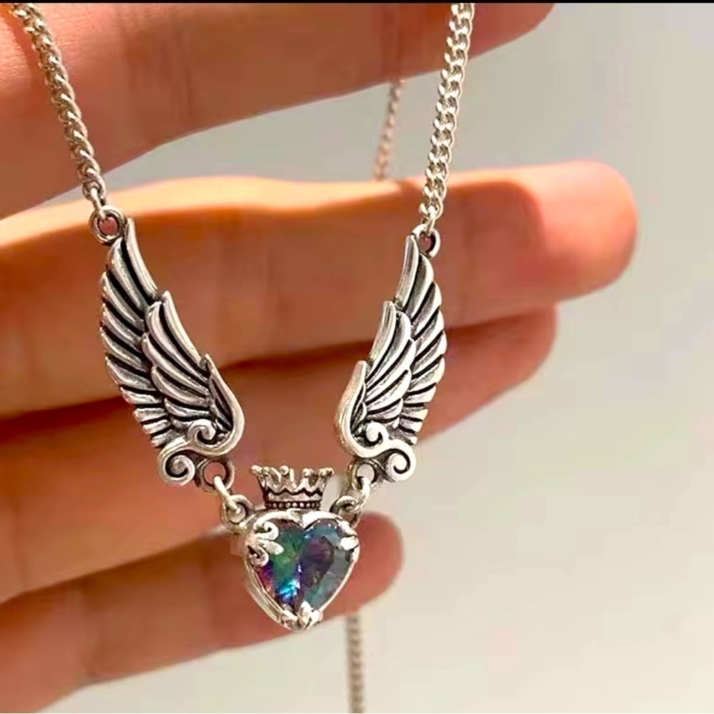 ⭐️NEW⭐️ 925 Sterling Silver Rainbow Topaz Heart Between Wings Pendant Necklace